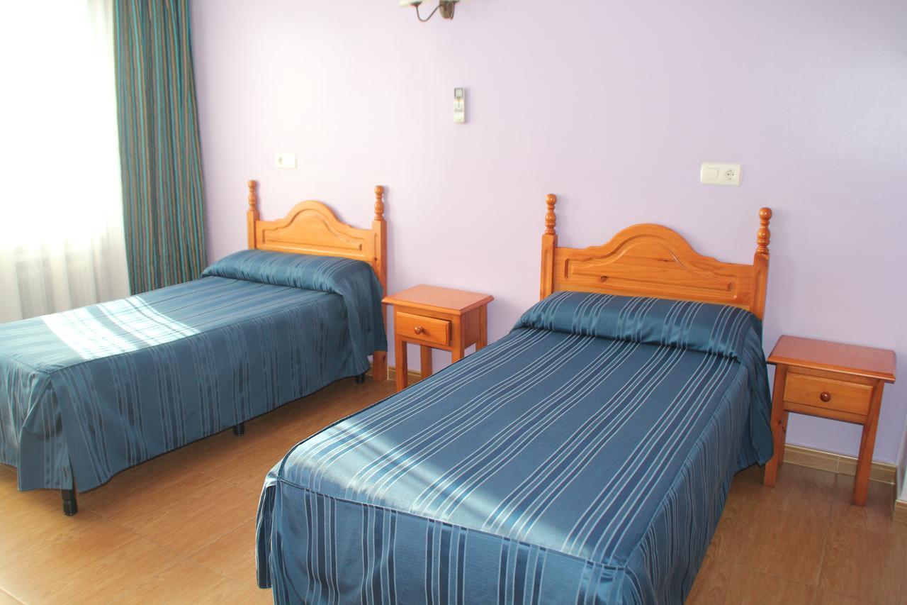 La Llave Del Campo Hotel ซิวดัด-โรดรีโก ภายนอก รูปภาพ