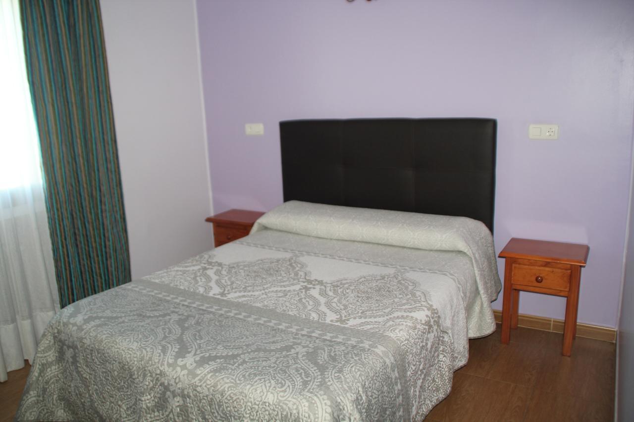 La Llave Del Campo Hotel ซิวดัด-โรดรีโก ภายนอก รูปภาพ