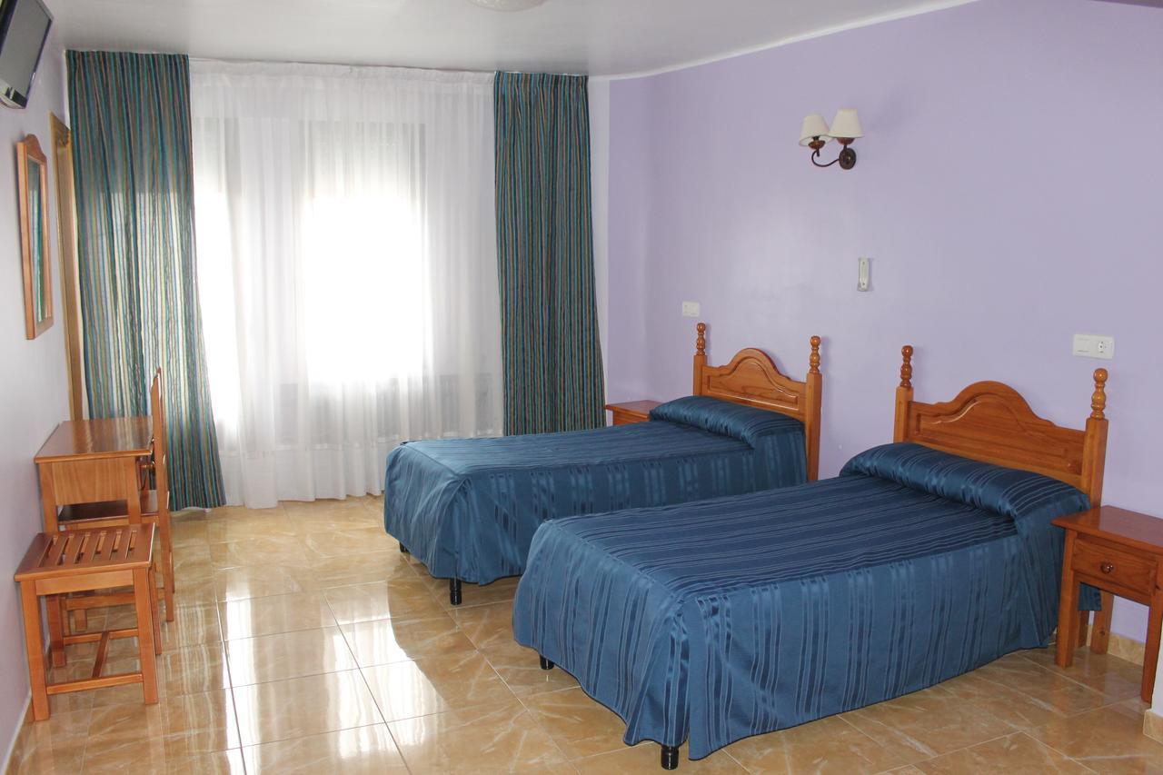 La Llave Del Campo Hotel ซิวดัด-โรดรีโก ภายนอก รูปภาพ