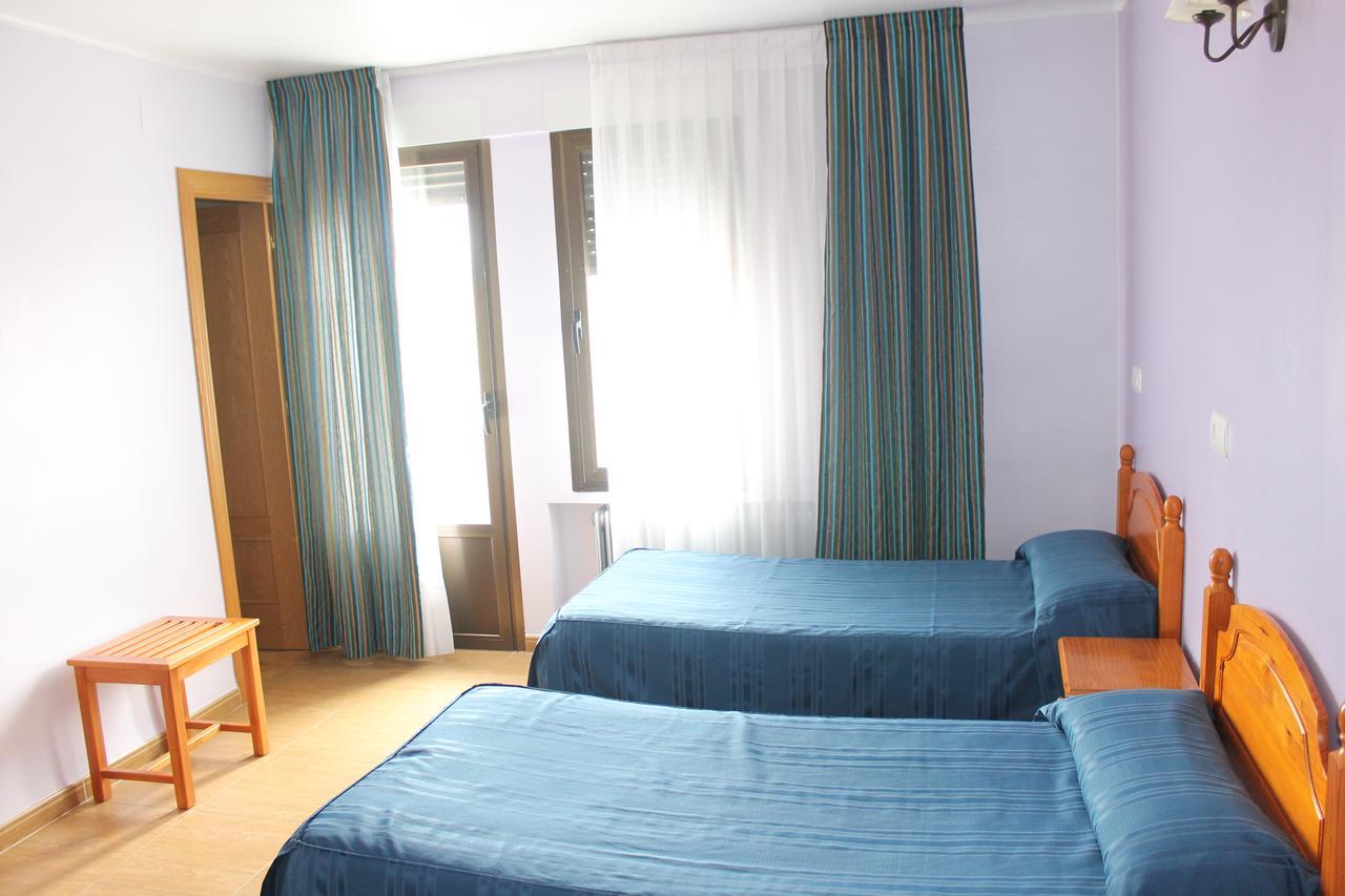 La Llave Del Campo Hotel ซิวดัด-โรดรีโก ภายนอก รูปภาพ