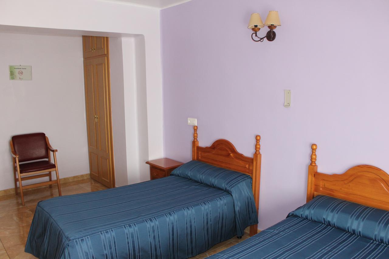 La Llave Del Campo Hotel ซิวดัด-โรดรีโก ภายนอก รูปภาพ
