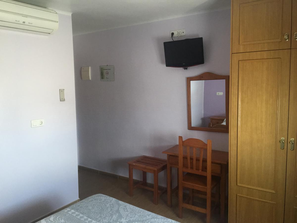 La Llave Del Campo Hotel ซิวดัด-โรดรีโก ภายนอก รูปภาพ