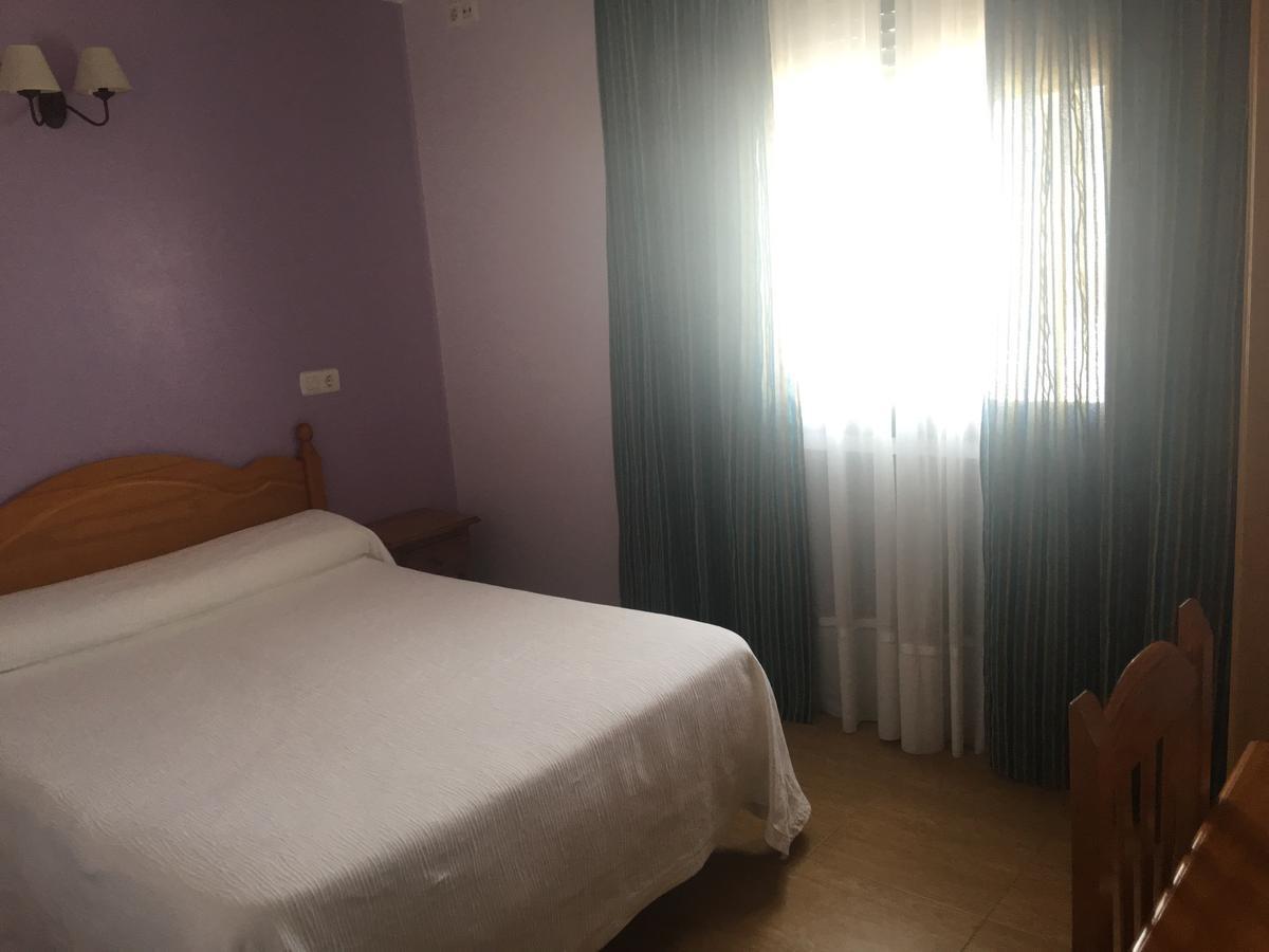 La Llave Del Campo Hotel ซิวดัด-โรดรีโก ภายนอก รูปภาพ